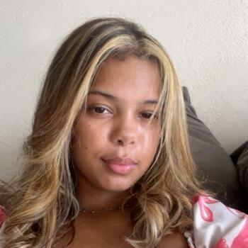 Babysitter Maceió: Kaylane