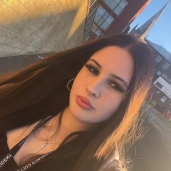 Babysitter in Chesterfield: Jasmine