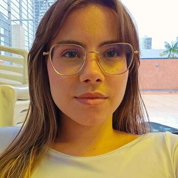 Babá em Belém: Clara