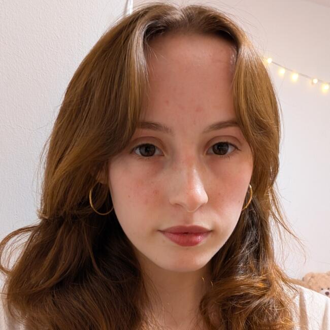 Babysitter in Glasgow: Alice