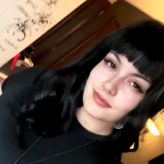 Babysitter a Pomezia: Elena