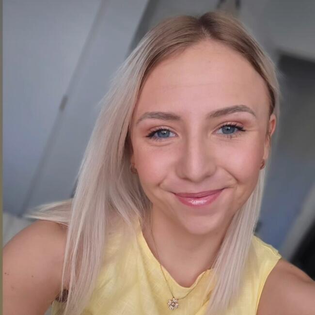 Babysitter in Christchurch: Abby