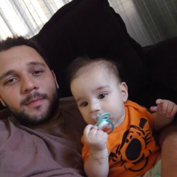 Emprego de babá em São Gonçalo (São Gonçalo): emprego de babá Raphael