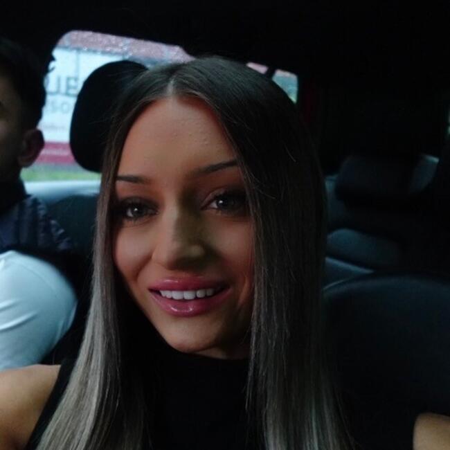 Babysitter in Melbourne: Eve