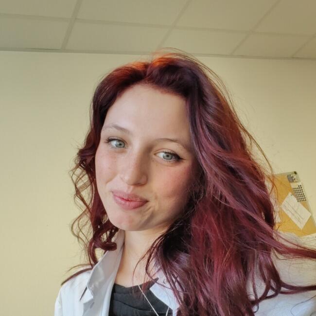 Babysitter in Biviers: Charlotte-Heïdy