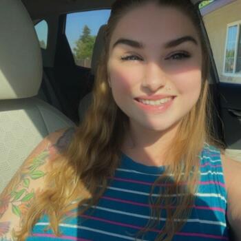 Nanny in Fresno: Taylor