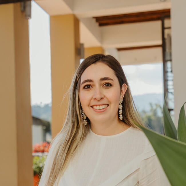 Trabajo para niñera en Retiro: Laura