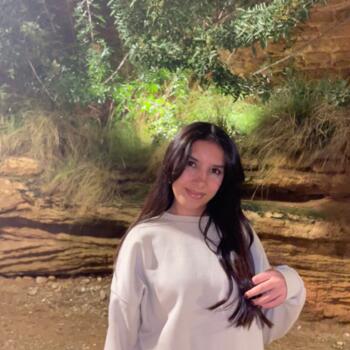 جليسة أطفال في رباط: Rim