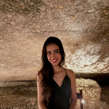 Babysitter in Seville: MARIA DULCE