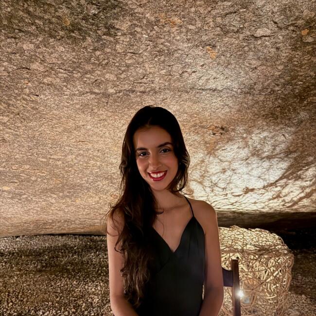 Canguro en Sevilla: MARIA DULCE