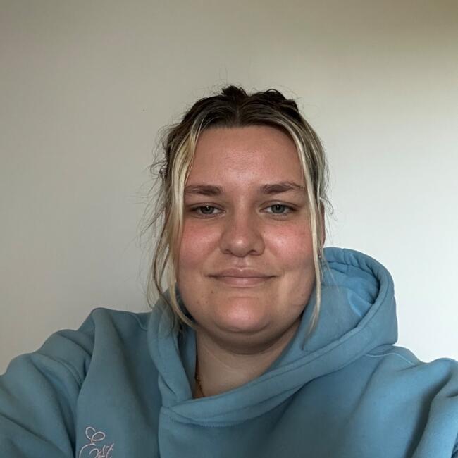 Babysitter in Glasgow: Vicky