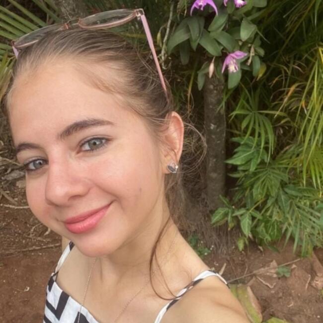 Babysitter in Asunción: Jazmín