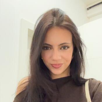 Babysitter Münchendorf: Julie