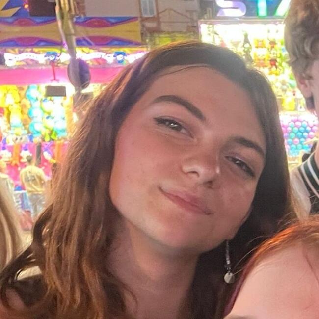 Baby-sitter in Genève: Mila
