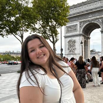 Babysitter in Toledo: Natalia