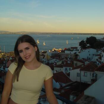 Barnvakt i Lissabon: Raquel