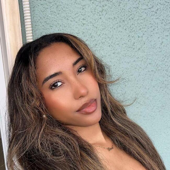 Babysitter in Seixal: Elaine