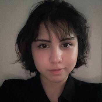 Babysitter in Berlin: Aziza