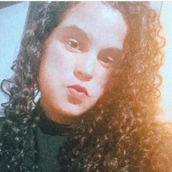 Babysitter Maceió: Mikaela