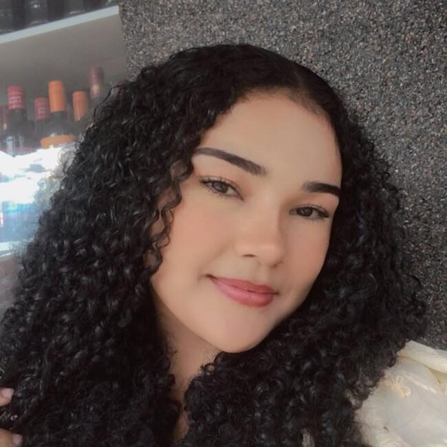 Babysitter in Senador Canedo: Maria Domingas