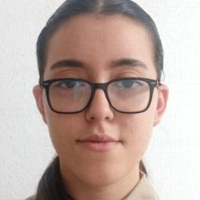 Canguro en Murcia: Sara