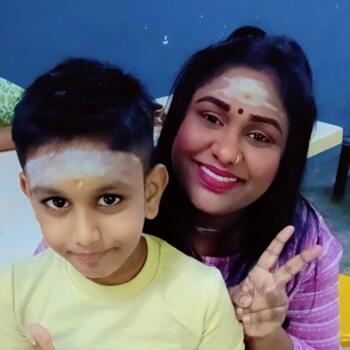 Pengasuh Taman Bukit Sekudai: Sharmeera