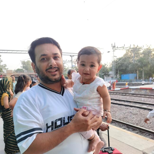 Babysitting job in Delhi: Simran