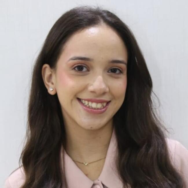 Babysitter in São Paulo: Julia