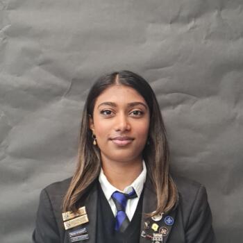 Babysitter in Dunedin: Louella