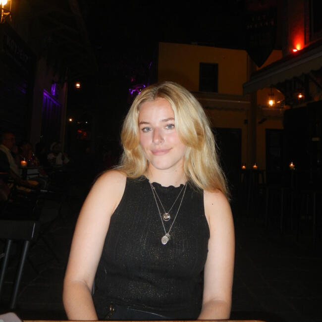 Baby-sitter in Zurich: Sofie Lou