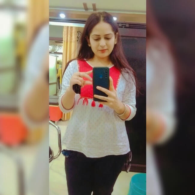 Babysitting job in Delhi: Richa