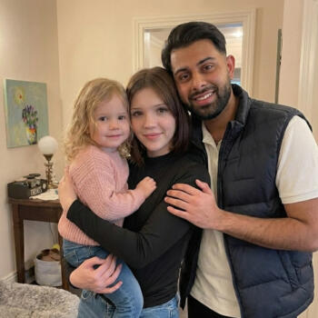 Babysitting job in London: babysitting job Hamzah