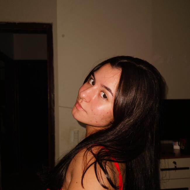 Babysitter in Piracicaba: Emanuelle