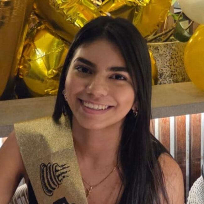 Babysitter in Elsene: Estefania