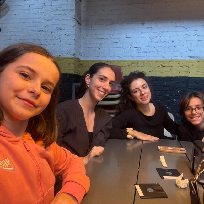 Babysitting job in São Paulo: Isabela