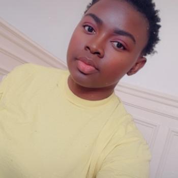 Babysitter in Tournai: Rosine