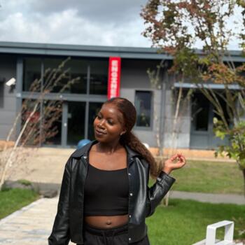 Babysitter in Telford: Tinovimba