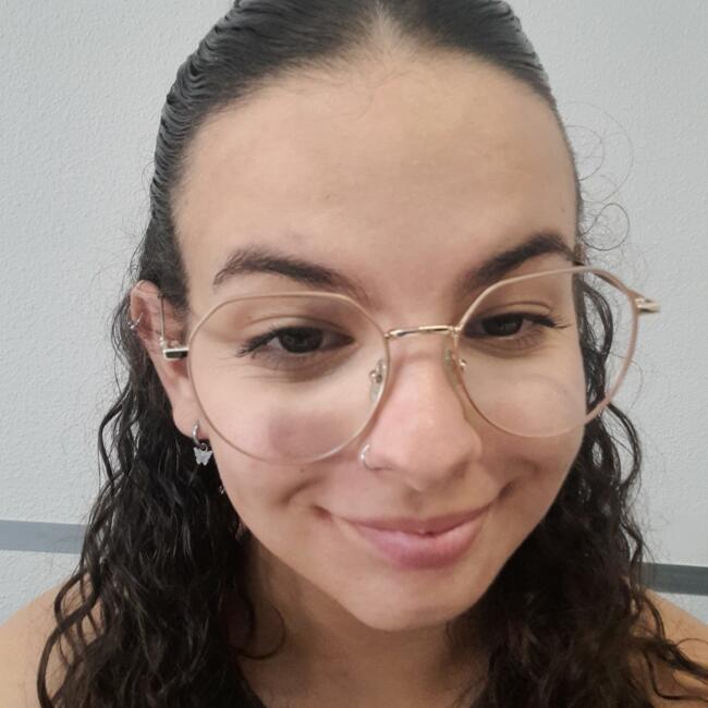 Babysitter in Vecindario: Noemí