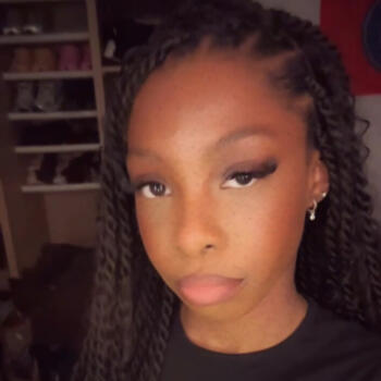 Babysitter in Aubervilliers: Malia