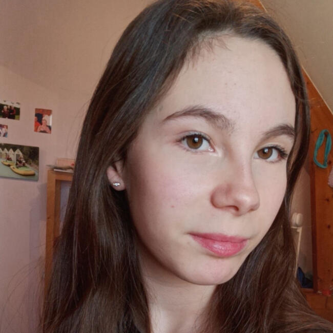 Babysitter in Le Molay-Littry: Ilona
