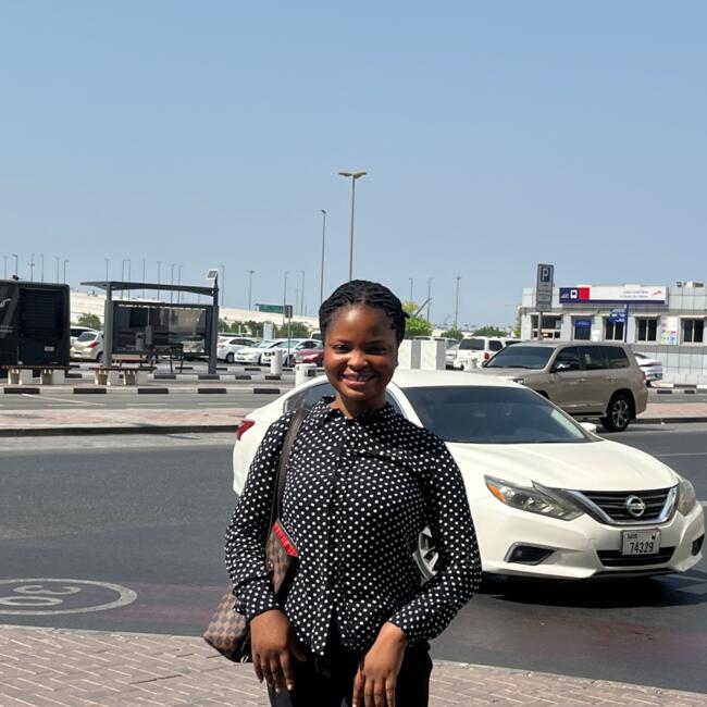 Babysitter in Dubai: Adeolu