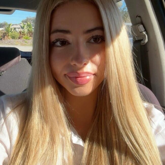 Babysitter in Gulmarrad: Aliya