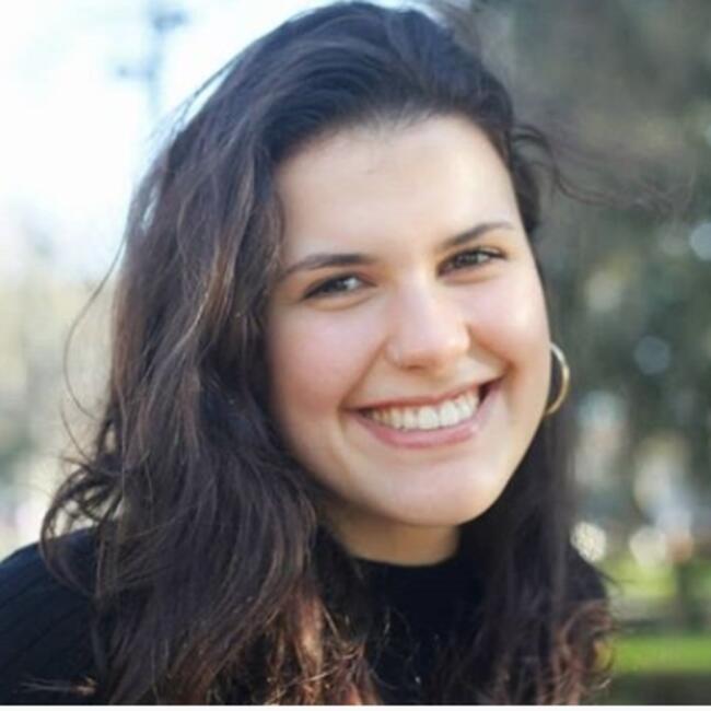 Babysitter in Vila Nova de Gaia: Joana