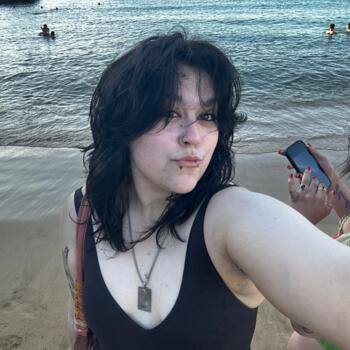 Babysitter in Clovis: Mikaela