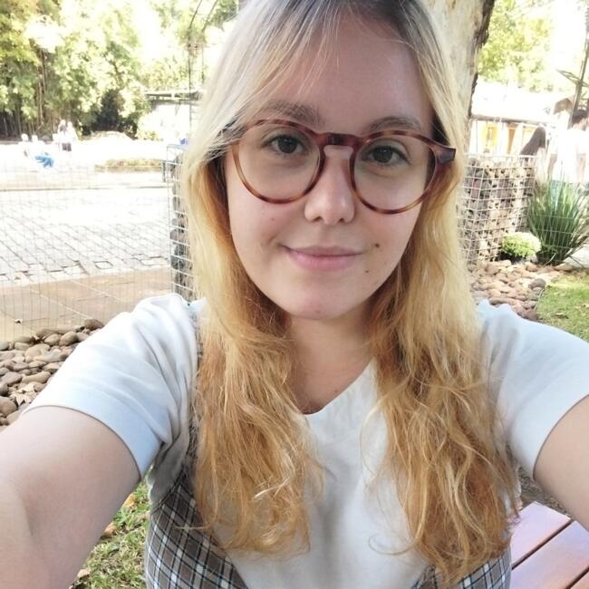 Babysitter in Porto Alegre: Marina