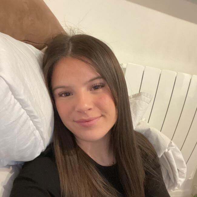 Babysitter in Grenoble: Madeleine