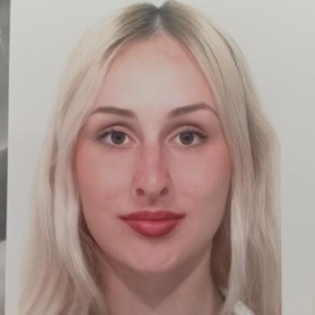 Babysitter a Modena: Arianna