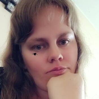 Babysitter in Arques: Kelly