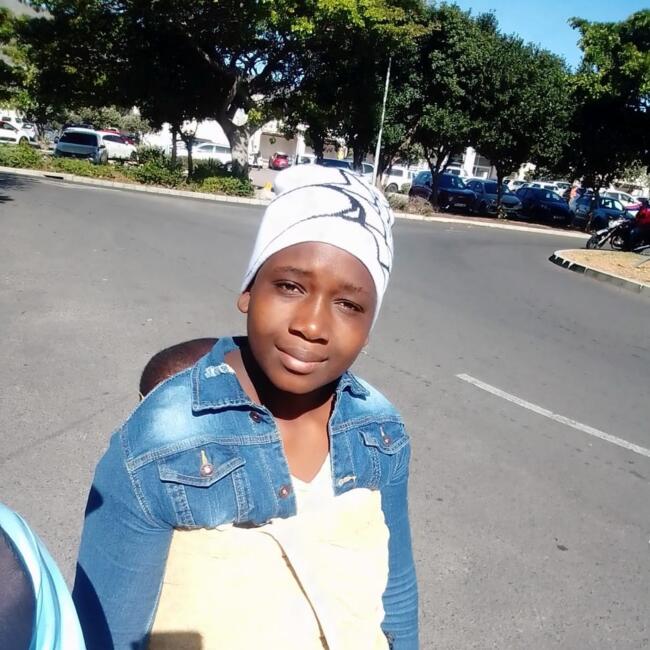 Babysitter in Cape Town: Sharon