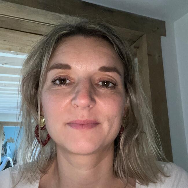 Babysitting job in Saint-Brieuc-des-Iffs: Melanie